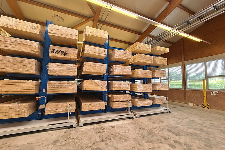 mobile cantilever racking system