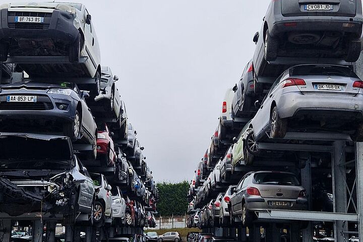 Auto Pièces – 2