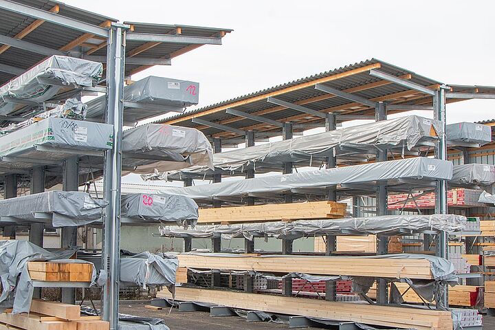 cantilever racking with roof