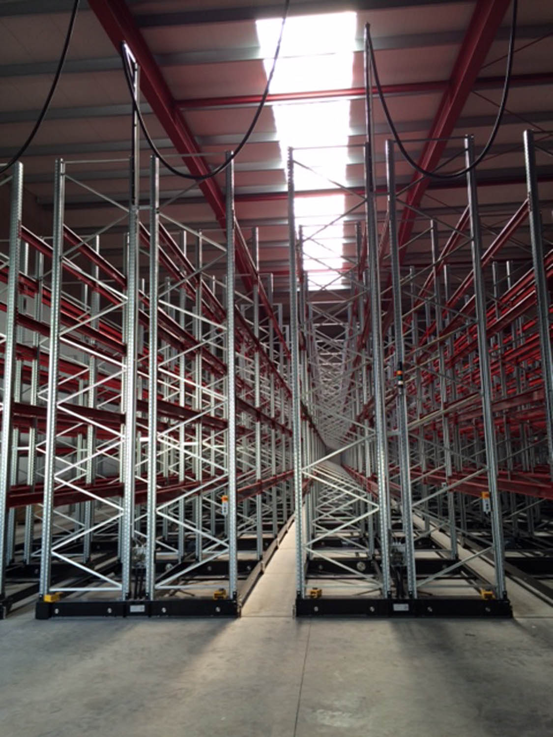 mobile racking pallet rack